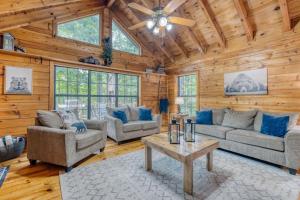 Cozy Cabin Retreat with Hot Tub Game Room