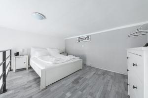 Zichy Courtyard Loft A Cozy Stay with AC