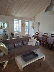 Maisons de vacances Maison de charme proche plage et foret a pied : photos des chambres