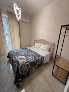 VALENTINO 48 napoli centro