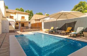 Stunning Home In Fuente Vaqueros