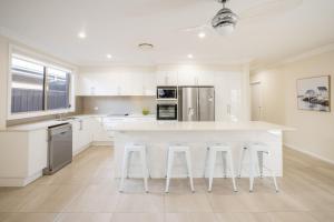 27a Dowling St - ducted air con, ground floor, close to the waterfront