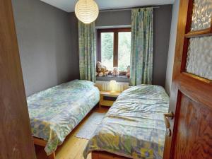 Peaceful Garden Home, Chevron