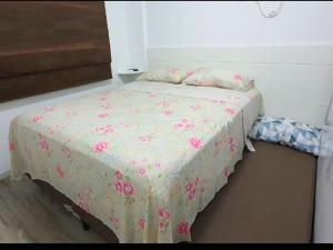 Apartamento TOP 2 quartos e 2 vagas garagem