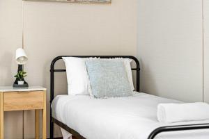 Boutique Detached Single Room Near Light Rail in North Parramatta - Shared Bathroom