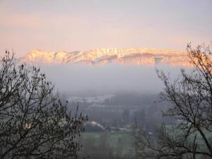 Maisons de vacances Holiday Home in Auvergne near Lake : photos des chambres