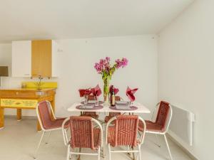 Holiday Home in Montouliers near Nature Reserve