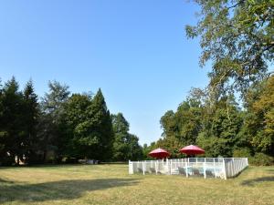 Maisons de vacances House in Burgundy with Private Pool : photos des chambres