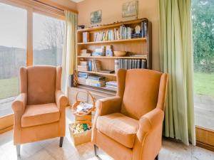 Quiet valley view retreat