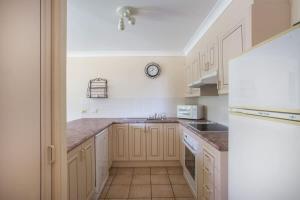 Birchgrove Collers Beach - pet-friendly apartment