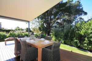 Beach Bliss - pet-friendly central Vincentia home - Ubytování bez kategorie ve městě Vincentia