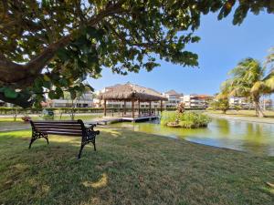 Aquaville térreo 3 suítes com ar condicionado Perto do Beach Park