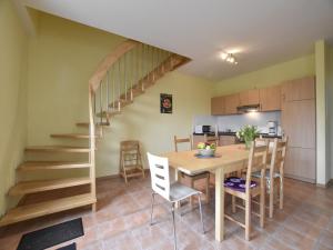 5-Zimmer-Ferienunterkunft in Zierow mit Garten