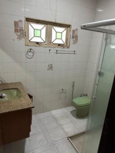 Casa inteira - ótima localização