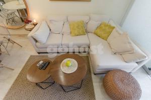 Spacious 2 bedroom apartment in Villa Morra