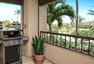 KBM Resorts FREE CAR Kaanapali Royal Ocean view Stunning Remodeled 2-Bedroom Villa at Kaanapali Royal KRO-L201