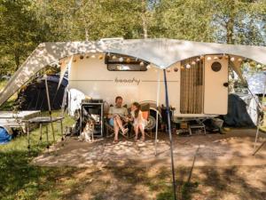 Campings Mobil-home confortable pour 4 avec terrasse - API-1-52-468 : photos des chambres