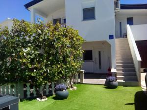 Holiday Home in Vir near Sea Beach