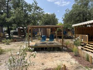 Mobil-home Prestige avec Terrasse, 3 Chambres, 6 Couchages - API-1-52-645