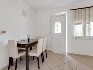 Holiday Home in Jasenice near Modrič Cave