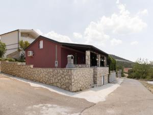 Holiday Home in Jasenice near Modrič Cave