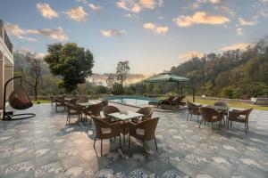 SaffronStays Sukh Saklana Haveli Royalty Rooms - Forest-view stay with pool, expansive lawns & dining near Rishikesh and Dehradun Airport