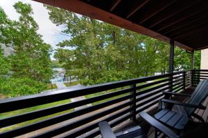 Bayshore Inn & Spa