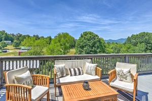 Bloomridge Ranch Mountain Views Modern