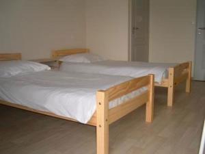 Gîte de groupe avec salle polyvalente et parking à Boncourt - FR-1-581-151