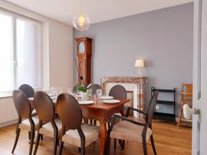 Maisons de vacances Maison authentique pour 10 pers, Beauce - FR-1-581-156 : photos des chambres