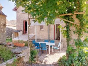 Maisons de vacances Maison authentique pour 10 pers, Beauce - FR-1-581-156 : photos des chambres