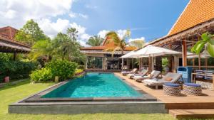 Desa Roro Estate by Villa Finder