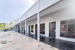 Urbanview DSulthan Guest House Syariah IKN