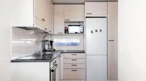 Kaksio meren läheisyydessä