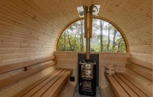 Nice Home In Passo Del Cerreto With Sauna