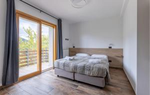 Nice Home In Passo Del Cerreto With Sauna