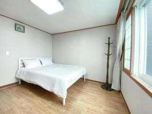 Seogwipo Ssorrento Pension