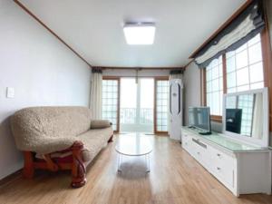 Seogwipo Ssorrento Pension