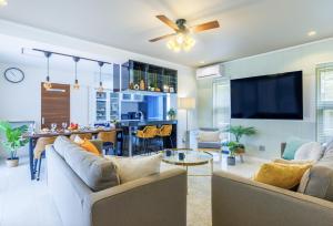 最大16名 BBQ可能 駐車場3台 シアタールーム付きのグループ旅行におすすめ宿 The MELIA