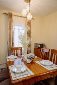 Great Hornbill Holiday Home