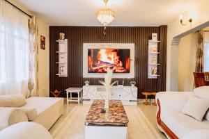 Great Hornbill Holiday Home