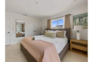 Seahorse Villa 2 by PMI