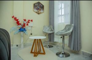 Bliss Luxury Suite with Netflix, WIFI and Balcony