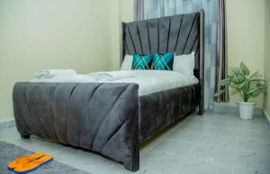 Bliss Luxury Suite with Netflix, WIFI and Balcony