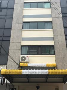 Prism House Thonglor- Affordable, Smart Stay in Sukhumvit