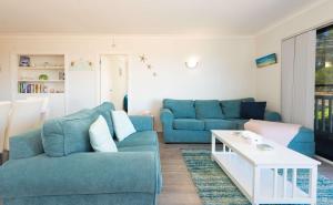 Coastal Escape - walking distance to beach pet friendly