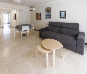 One-bedroom apartment near the Beach and the Old Town