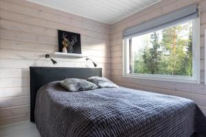 Modern house ski-in-out