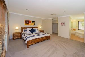 Sky Blue Retreat Serene Family Getaway