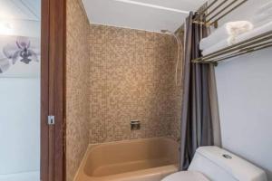 Las Olas Hammocks Unit 2 By PMI